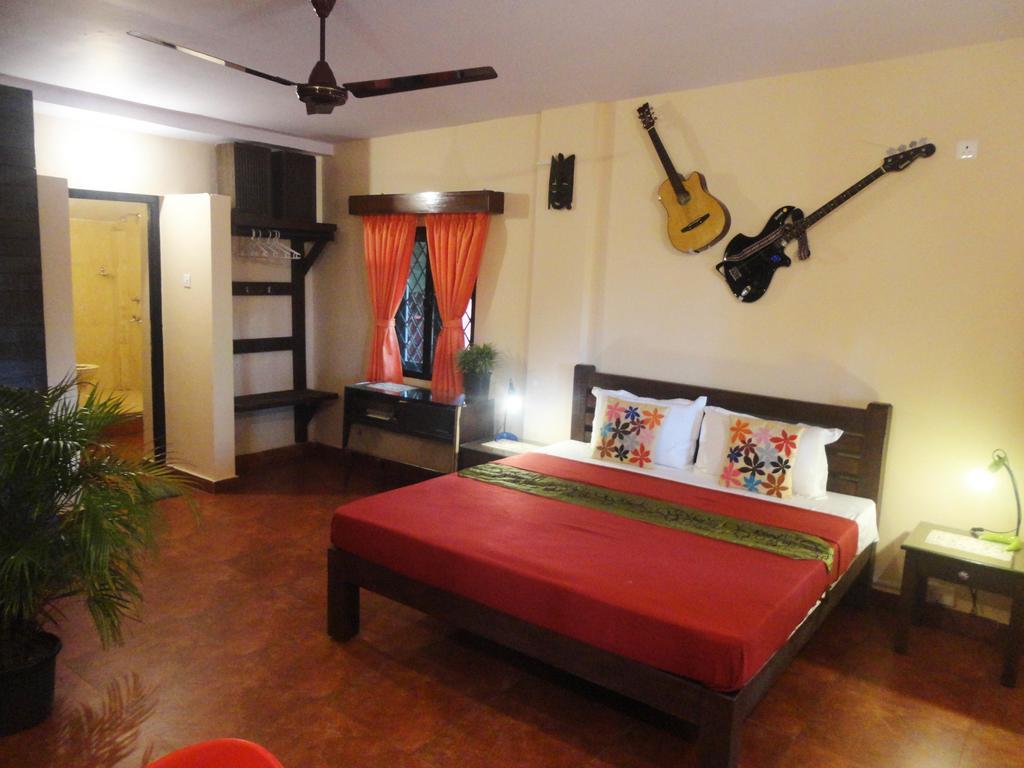 The Yuppi Hippi Hideout Hotell Anjuna Rum bild